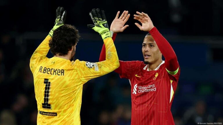 دوري أبطال أوروبا: ليفربول وإنتر وبرشلونة وبايرن يواصلون تألقهم نحو ربع النهائي