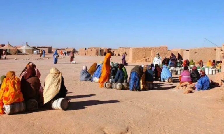 ناشط صحراوي يدعو إلى تحميل الجزائر مسؤولية انتهاكات حقوق الإنسان بمخيمات تندوف