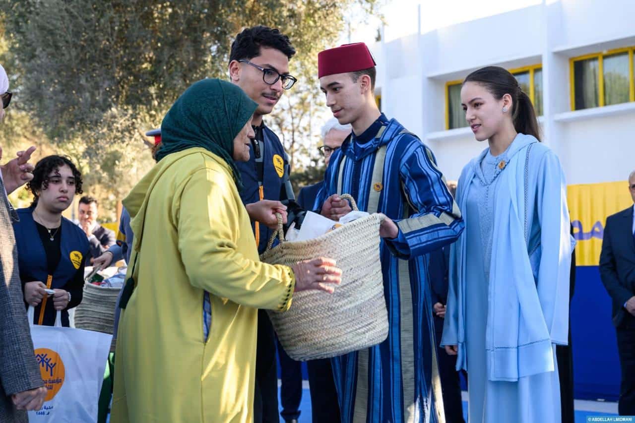 ولي العهد الأمير مولاي الحسن والأميرة للا خديجة يعطيان انطلاقة العملية الوطنية "رمضان 1446"