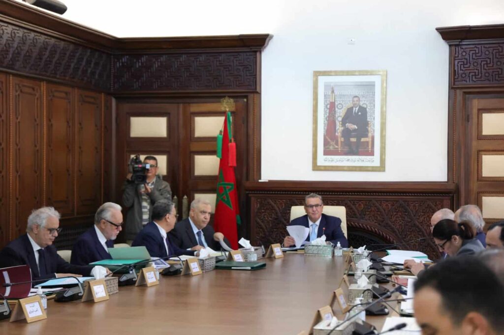 المصادقة على إصلاح المراكز الجهوية للاستثمار وإحداث اللجان الموحدة