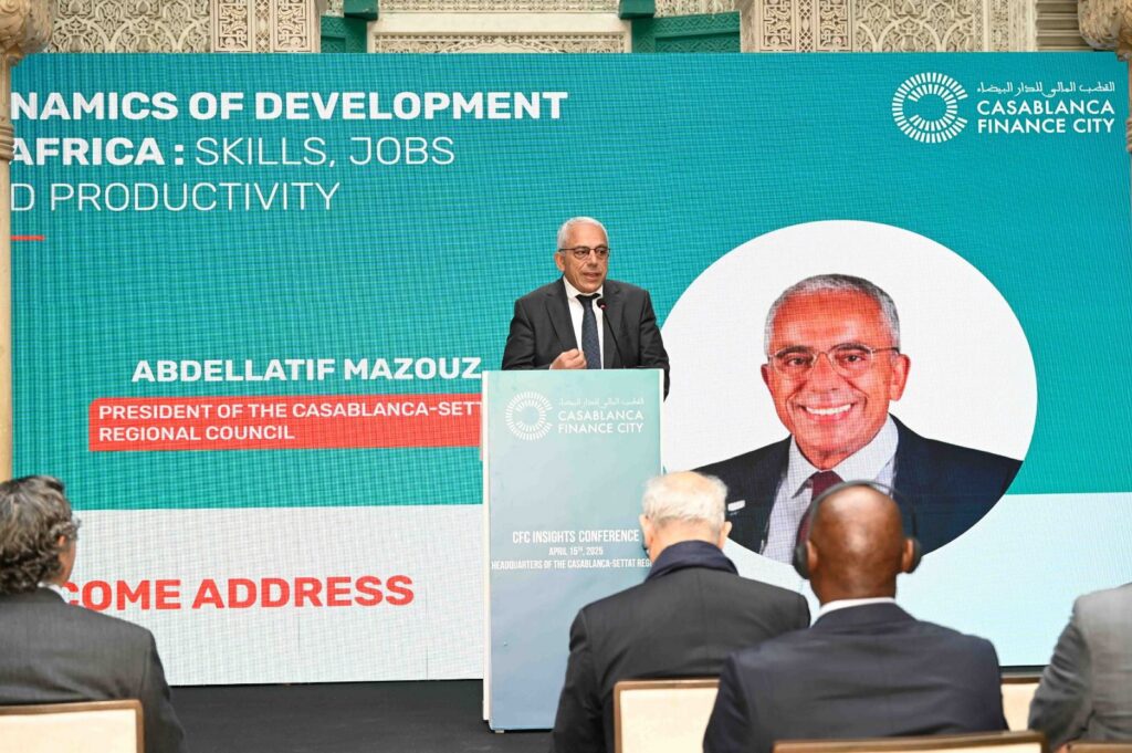 Abdelatif Maazouz, président du Conseil de la région de Casablanca-Settat, lors de sa participation à une conférence sur les compétences et l’emploi en Afrique, organisée en partenariat entre le pôle financier de Casablanca et l’OCDE.