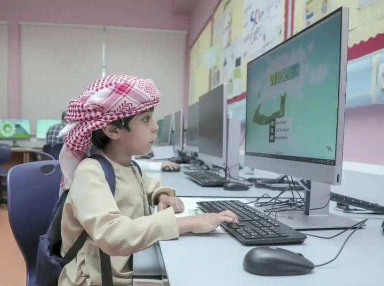 الإمارات تدرج مادة الذكاء الاصطناعي في كل مراحل التعليم الحكومي