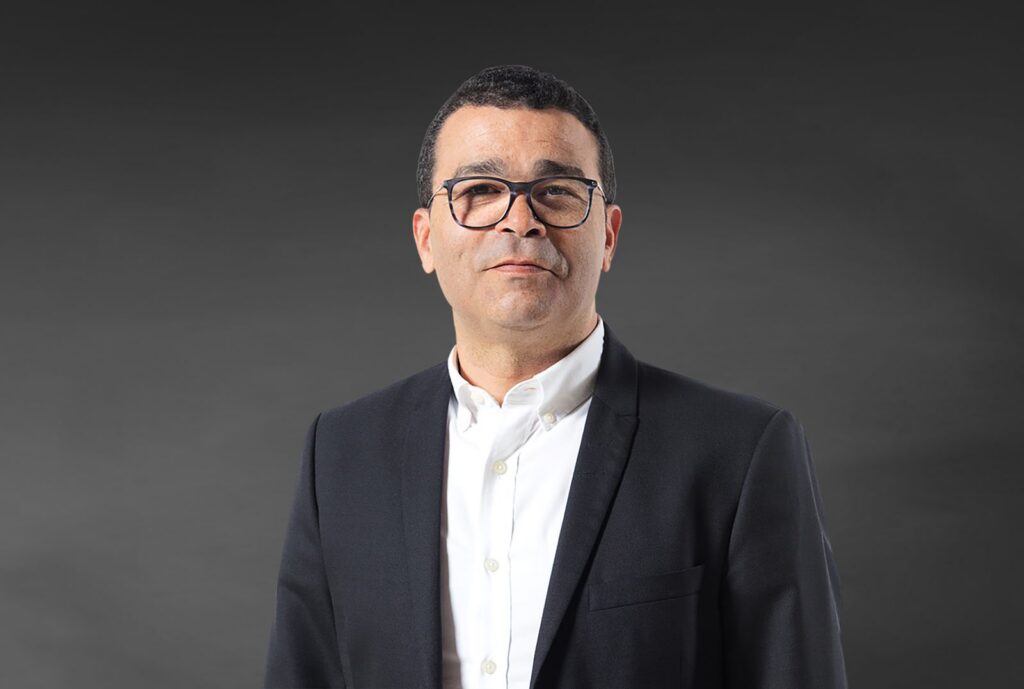 عزيز بنجلون يقود التحول التجاري للمكتب الوطني للمطارات