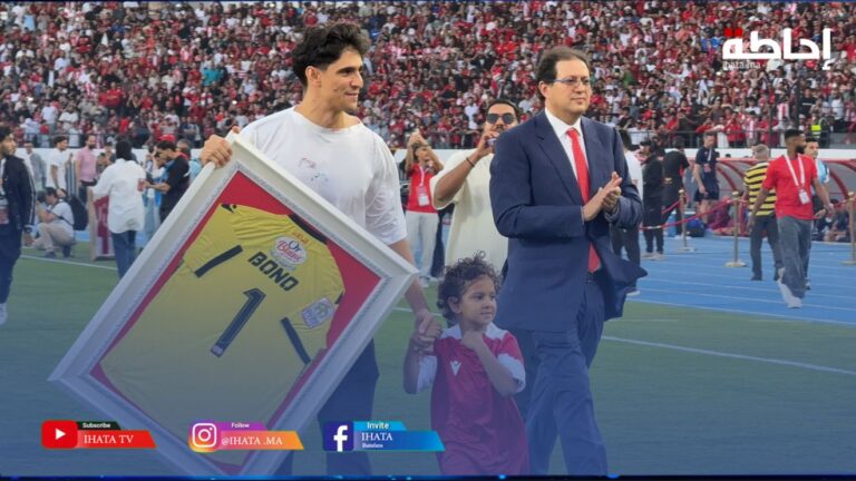 هكذا احتفت مكونات الوداد بابن الدار ياسين بونو.. والأخير يردد أهازيج الوينرز بتأثر شديد (فيديو)