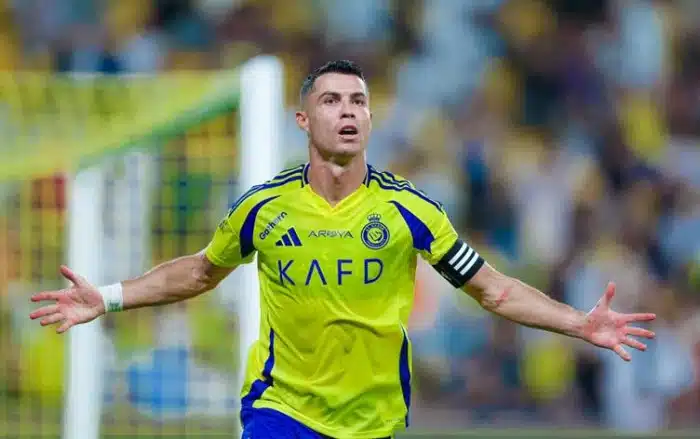 مفاوضات "صعبة" مع رونالدو لإبقائه في الدوري السعودي