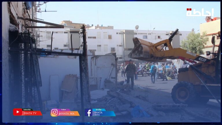 حملة لتحرير الملك العمومي بقيسارية الحي المحمدي بالبيضاء (فيديو)