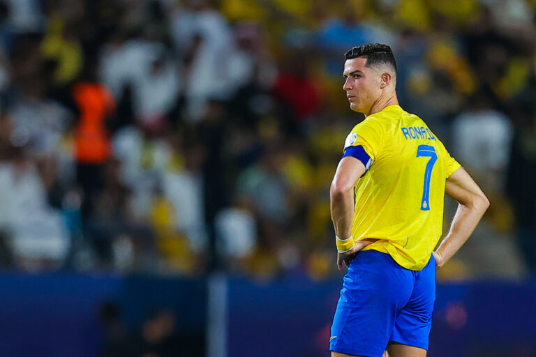 رونالدو يعلن "انتهاء الفصل" مع النصر فاتحا باب التكهنات على مصراعيه