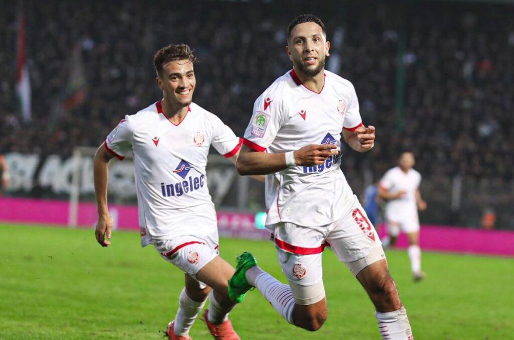 البطولة الاحترافية.. كلاسيكو الجيش والوداد بلا غالب ولا مغلوب