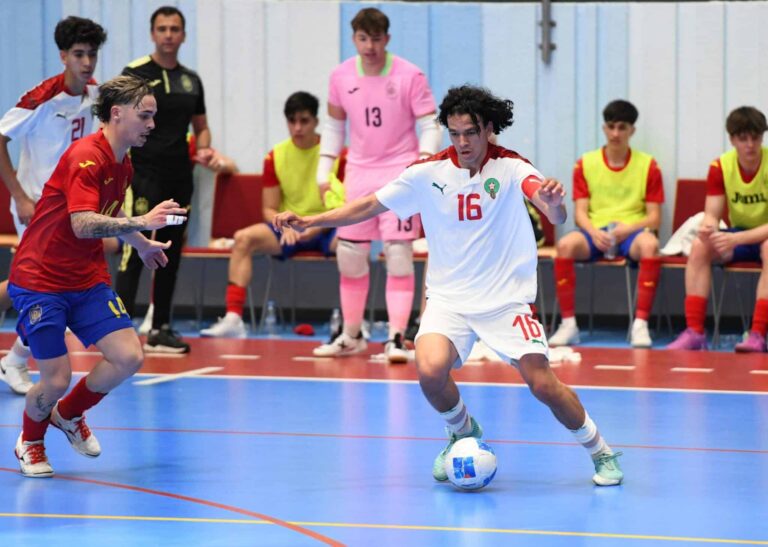 كرة القدم داخل القاعة لأقل من 19 سنة.. المنتخب المغربي يتعادل مع نظيره الإسباني