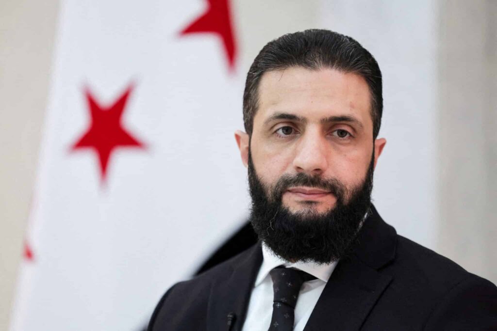 ماكرون يستقبل الشرع بباريس الأربعاء في أول زيارة للرئيس السوري إلى أوروبا