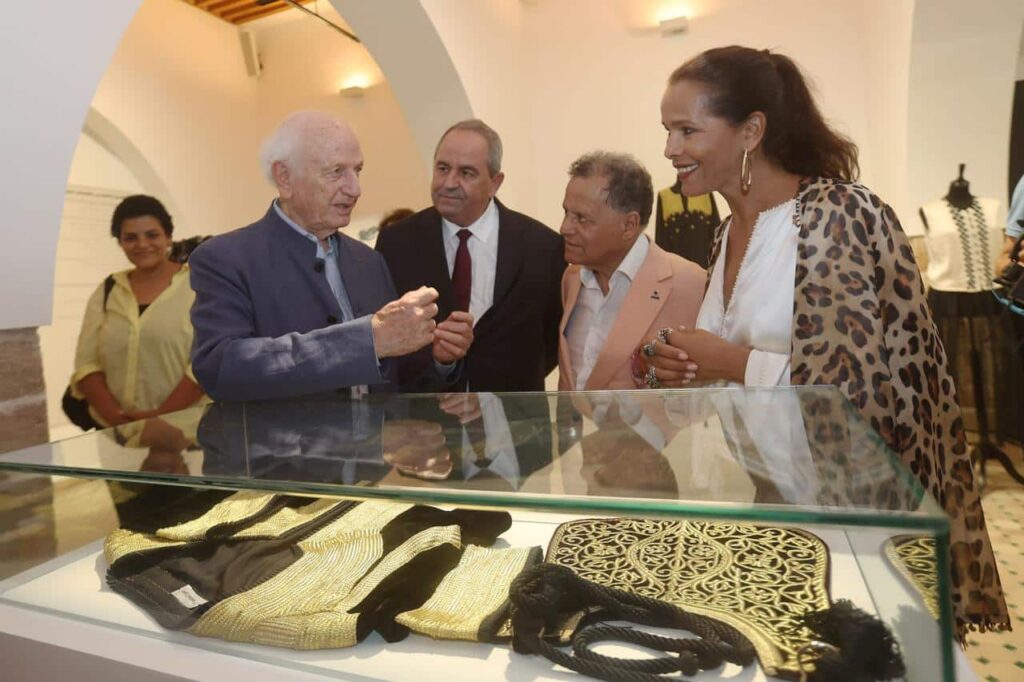 “قفطان الأمس نظرة اليوم” يعيد إحياء التراث في ليلة المتاحف بالرباط