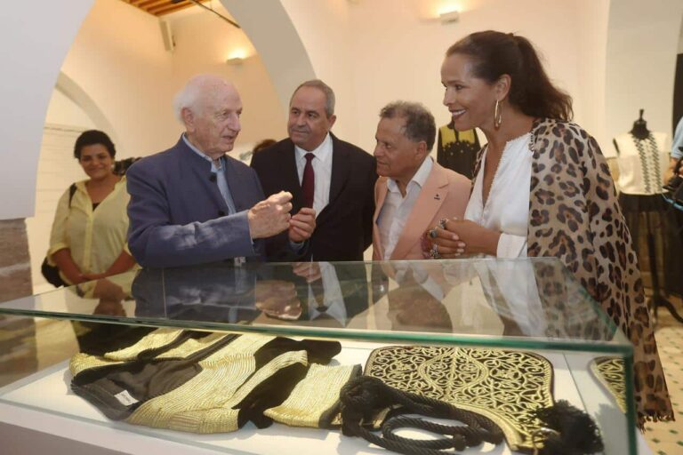 “قفطان الأمس نظرة اليوم” يعيد إحياء التراث في ليلة المتاحف بالرباط