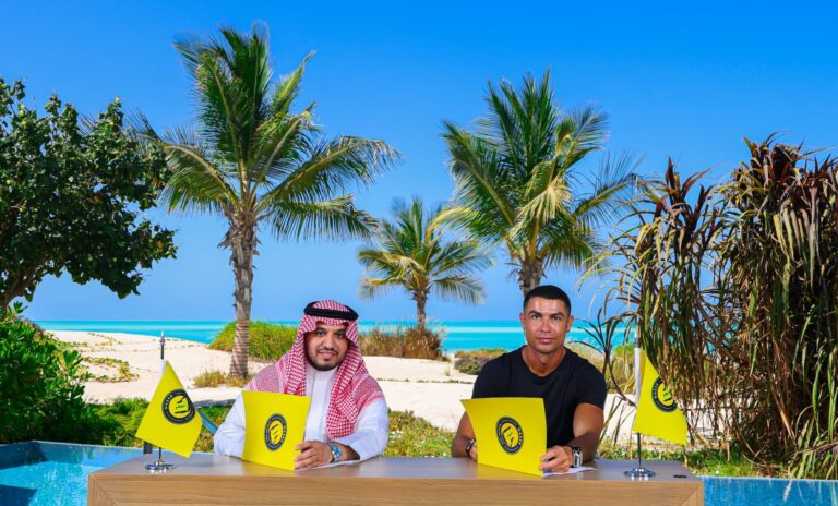 رونالدو يكشف سر تجديد عقده مع النصر (فيديو)