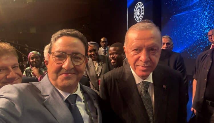 وزير السيلفي "يهين" المغاربة