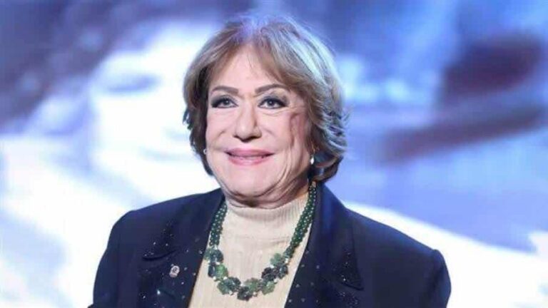 الموت يخطف سيدة المسرح العربي الفنانة "سميحة أيوب"