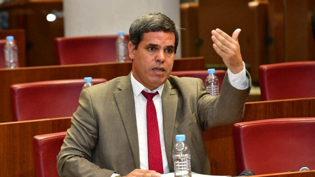 البرلماني المعزول عبد النبي عيدودي يتحول إلى "تريتور"