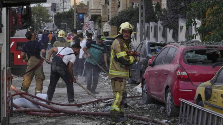 مسؤول عسكري: إسرائيل بدأت اعتراض مسيّرات إيرانية خارج مجالها الجوي