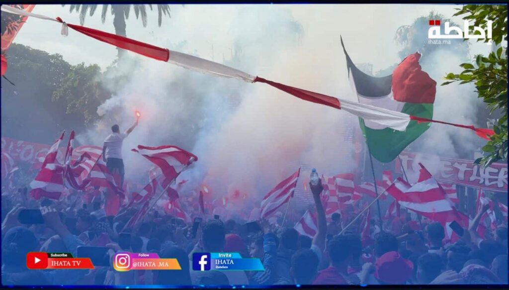 بعد أن توقفت مباريات المونديال بسبب العواصف الجوية.. عاصفة دخان ودادية توقف لقاء الوداد ضد اليوفي (فيديو)