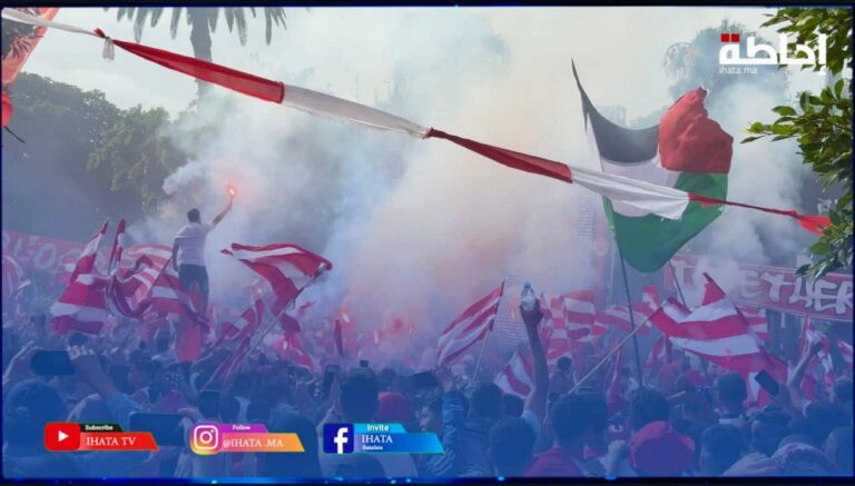 بعد أن توقفت مباريات المونديال بسبب العواصف الجوية.. عاصفة دخان ودادية توقف لقاء الوداد ضد اليوفي (فيديو)