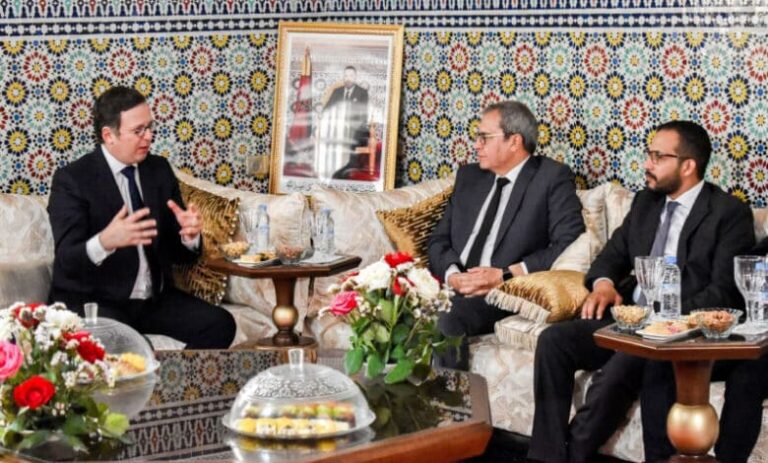 وفد فرنسي يطلع على دينامية التنمية بجهة الداخلة وادي الذهب