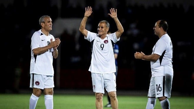 وفاة أسطورة كرة القدم المغربية أحمد فرس
