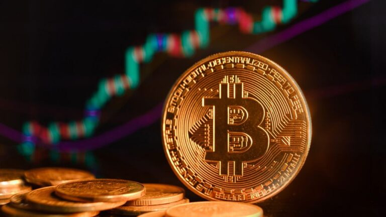 سعر قياسي جديد لعملة بتكوين