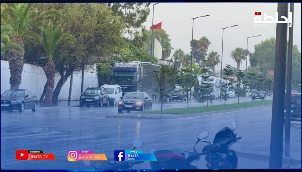 هطول أمطار على مدينة الدارالبيضاء في عز فصل الصيف (فيديو)
