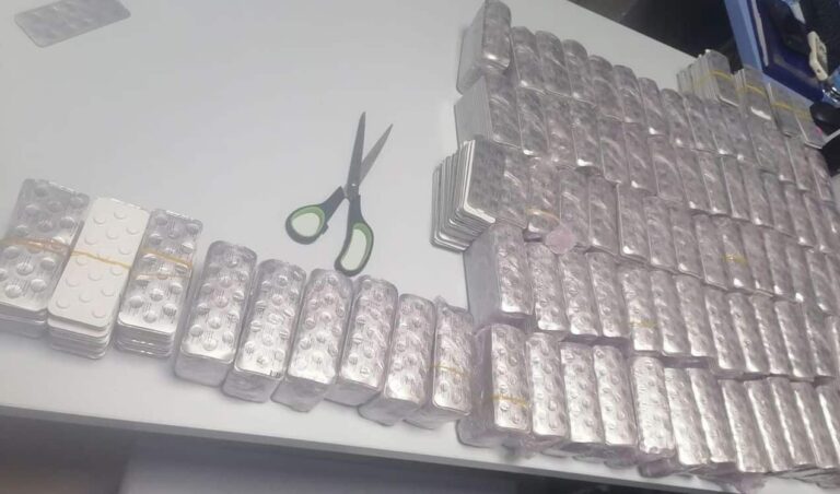 إجهاض عملية تهريب 54 ألف قرص مخدر إلى داخل المغرب بمركز باب سبتة