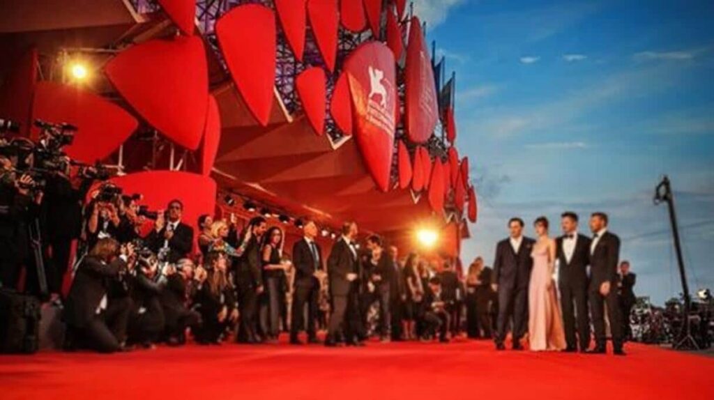 مهرجان البندقية السينمائي ينطلق هذا الأسبوع.. تألّق فني مرتقب وقضايا سياسية ساخنة