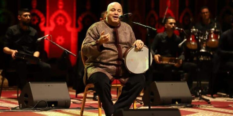 نجوم العيطة يلهبون حماس عشاق الفن الشعبي في ثالث سهرات مهرجان العيطة المرساوية بالدار البيضاء