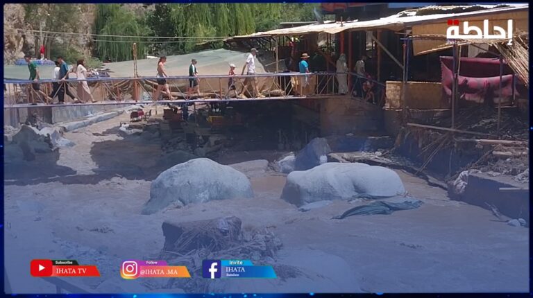 فيضانات جارفة في وادي أوريكا تتسبب في خسائر كبيرة للساكنة وأرباب المقاهي (فيديو)