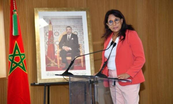 آمنة بوعياش تتوج بوسام الاستحقاق المهني لعام 2025 بمدريد تقديرًا لجهودها في الدفاع عن حقوق الإنسان