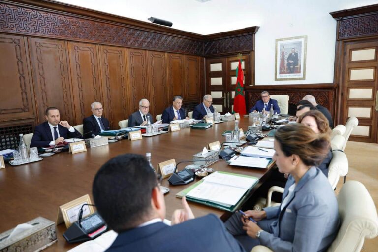 الحكومة تصادق على تراخيص إطلاق شبكات الجيل الخامس بالمغرب
