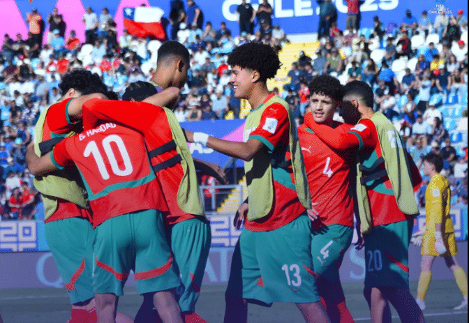صحيفة إسبانية: المنتخب المغربي يفرض نفسه كأبرز المرشحين للقب بعد أداء "لا يمكن وقفه"