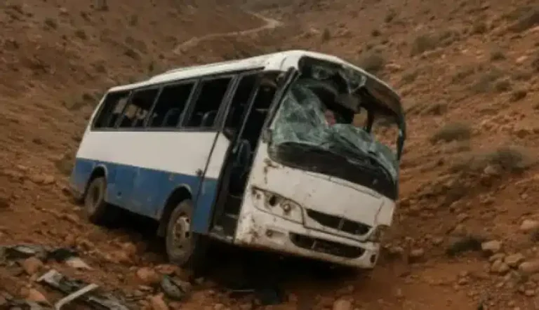 مصرع 5 أشخاص في حادثة سير بإقليم ورزازات