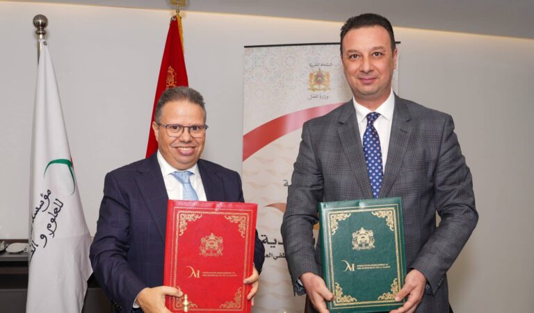 توقيع اتفاقية إطار بين المؤسسة المحمدية للأعمال الاجتماعية لقضاة وموظفي العدل ومؤسسة محمد السادس للعلوم والصحة.