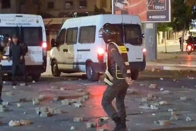 أعمال العنف والتخريب وإضرام النار أفعال إجرامية لا علاقة لها بحرية التعبير يعاقب عليها القانون الجنائي بعقوبات سجنية ثقيلة