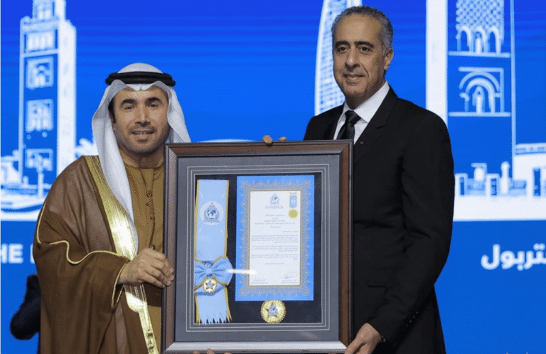 منظمة الأنتربول توشح عبد اللطيف حموشي بوسام الأنتربول من الطبقة العليا
