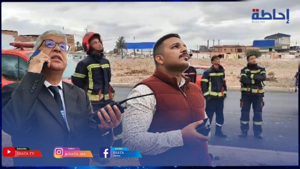 رئيس دائرة بمراكش يحاول إقناع شخص بالنزول من عمود كهربائي عالي التوتر