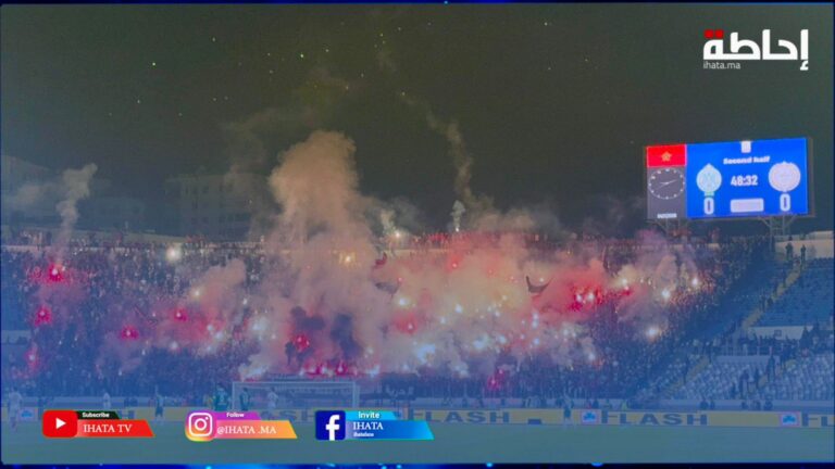 كراكاج جماهير الكوكب المراكشي يلهب مدرجات كورفا نورد في مباراة الرجاء