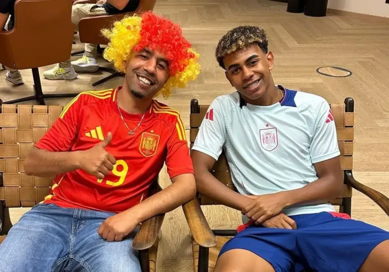 والد لامين يامال يناشد برشلونة