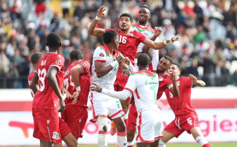 منتخب بوركينا فاسو يحقق فوزا مثيرا على غينيا الاستوائية