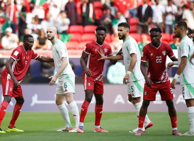 كاس العرب 2025: منتخب الجزائر تكتفي بالتعادل مع السودان والأردن والعراق يفوزان على الإمارات والبحرين