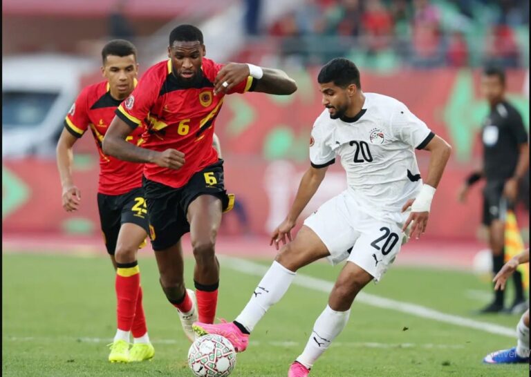 منتخب أنغولا ونظيره المصري