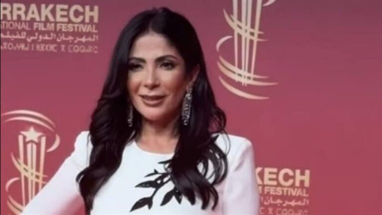 الفنانة المصرية منى زكي