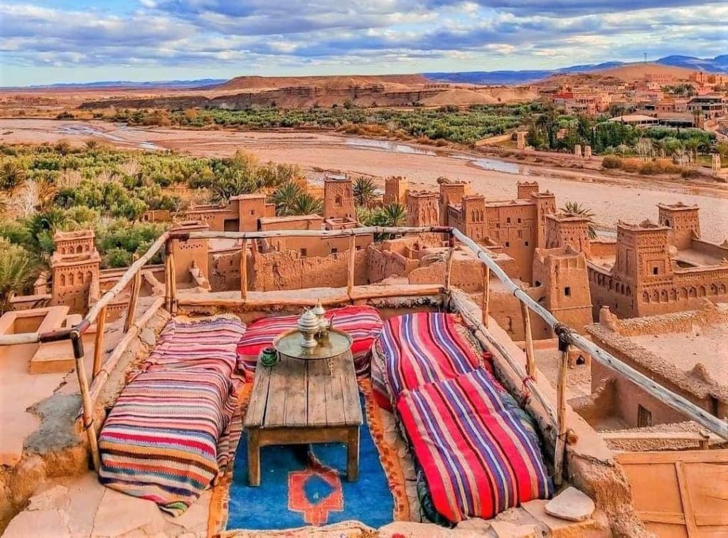 وجهة سياحية سياحة مستدامة.. استثمار 820 مليون درهم لتحويل ورزازات إلى وجهة ثقافية مرجعية المملكة المغربية