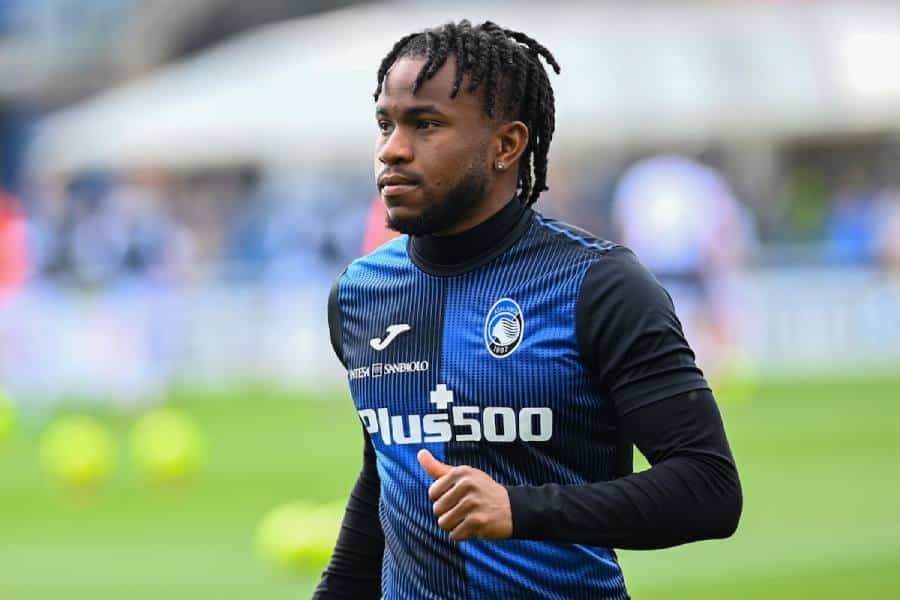 أتلتيكو مدريد يتوصل لاتفاق مع أتالانتا لضم النيجيري أديمولا لوكمان