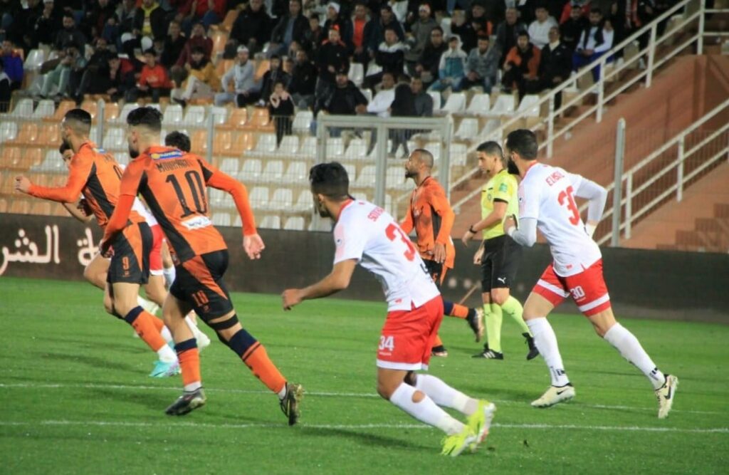 البطولة الوطنية الاحترافية