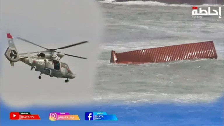 كارثة بميناء الدار البيضاء.. سقوط 85 حاوية من باخرة ليبيرية يشلّ الملاحة مؤقتًا (فيديو)