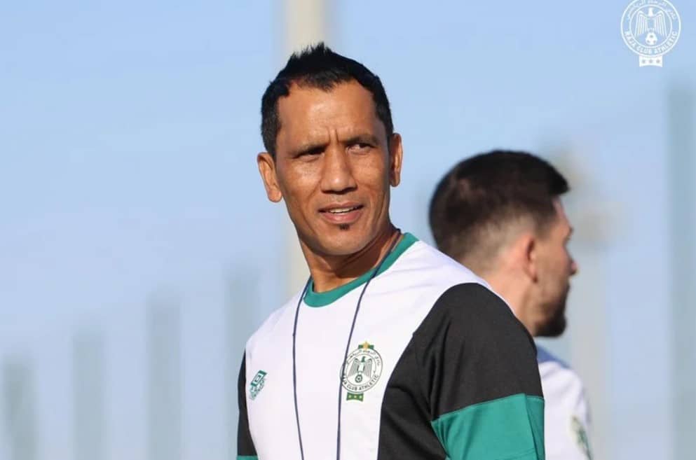 مدرب نادي الرجاء الرياضي، فادلو دافيدز